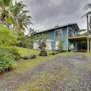 Holiday home Breezy With Lanai And Ocean View!, Kailua-Kona